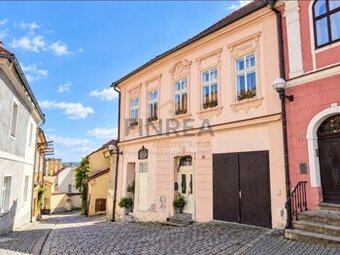 Prodej rodinného domu s kavárnou, Kadaň, ul. Žatecká