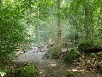 Vrtání studní, malá vrtná souprava, studna v budově Vrtané s
