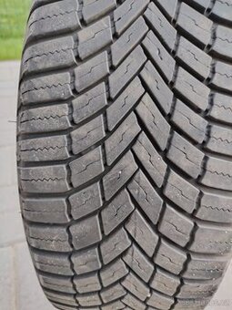 Celoroční pneu 185/60 R15
