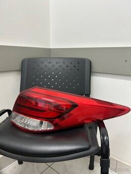 Originál Hyundai i40 Led pravé zadní světlo