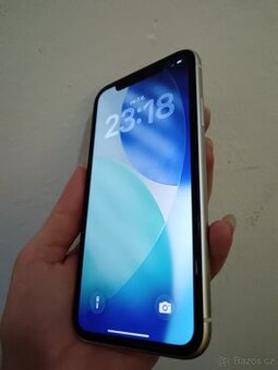 Mobil Apple iPhone 11, 128 GB, kondice baterie 73%