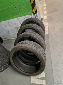 235/45/20 100W - 4ks zimní pneu