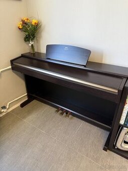 Prodám digitální piáno Yamaha YDP-161