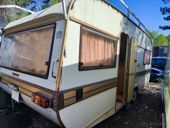 Karavan na pevne stani Tabbert 571