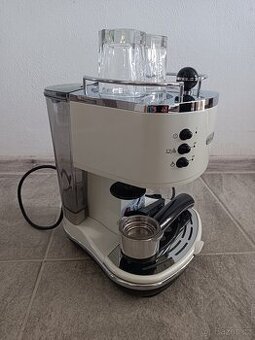 Kávovar DeLonghi