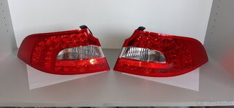 Prodam zadní led světla na Superb 2 sedan