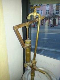 Starožitná pípa na pivo. - 1