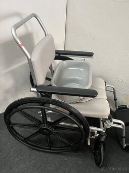 Invalidni koleckove kreslo s toaletou Moretti - 1