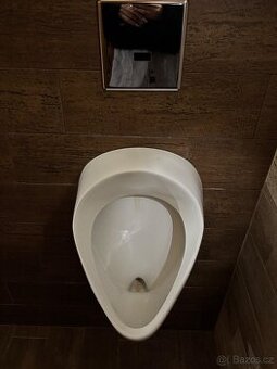 Pisoár s čidlem SANELA