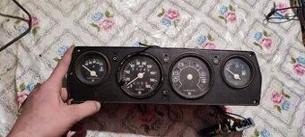 Budíky škoda 120