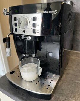 DeLonghi Magnifica S