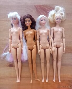 Panenky Barbie kloubové