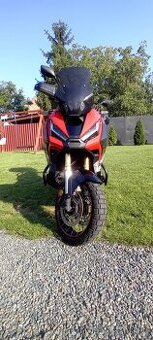 Honda x adv 750