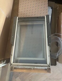 VELUX OKNA - 4 ks