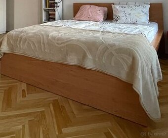 Postel laminát 180x200 cm, top stav, Liberec