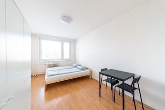 Pokoj po rekonstrukci — Praha 13