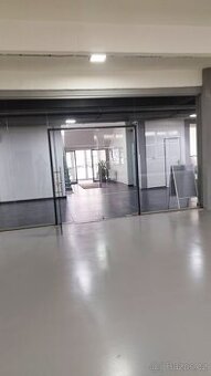 PRONÁJEM OBCHODNÍCH PROSTOR