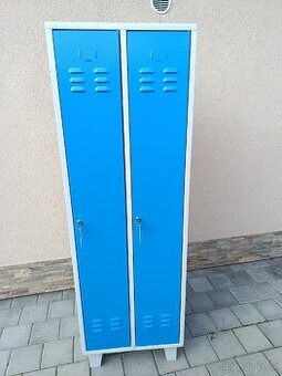 Plechová skříň II