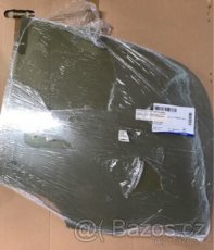 Pravé i levé zadní boční sklo na Škodu Roomster r.v. 06-15