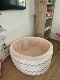 Bazének s kuličkama