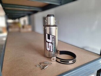 Prodám zcela nový, nepoužívaný, nerezový výfuk na motorku