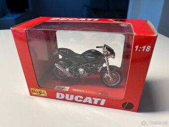 Model Ducati Monster