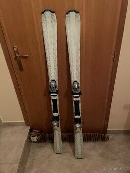 Lyže Elán 140 + lyžáky Atomic 26,5 - 1