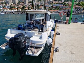 Lodní motor. Suzuki 150.