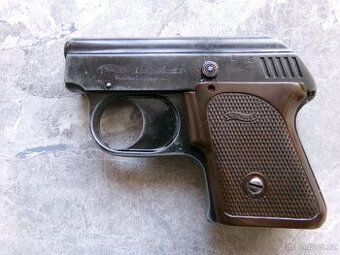 Starý poplašňák Walther U.P.Mod.1