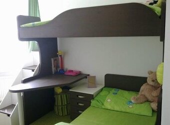 Vyvýšená patrová postel+jednolůžko+psaci stůl +úložný box