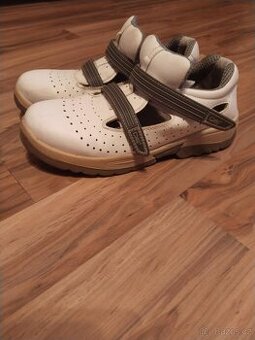 KUCHAŘSKÉ PRACOVNÍ BOTY