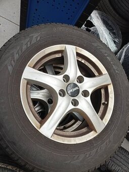 Prodám zimní komplet kola na Chevrolet Captiva