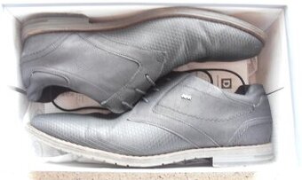 společenské polobotky