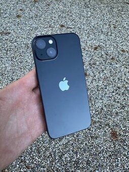 IPhone 13 - baterie 99%