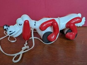 Retro hračka Pes, mechanická hračka, 80.léta 20.století