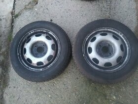 2x obuté kolo 4x100 R13  s pneu 155/70 R13