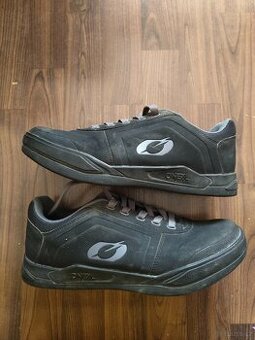 Boty O'Neal Pinned SPD a pedály Shimano PD-ME700
