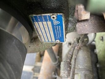 Motor Mercedes 5,7L 6- valec, diesel