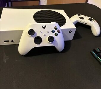 Xbox Series S 512GB 2x ovladač