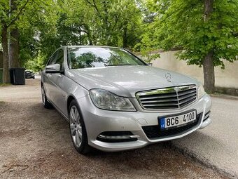 Mercedes Benz W204 180 CGI