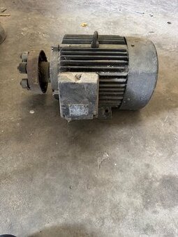 Motor 2,2 kW, 950 otáček