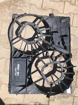 AUDI Q7 4.2 TDI - Kryt chladiaceho ven.
OEM: 3145103648