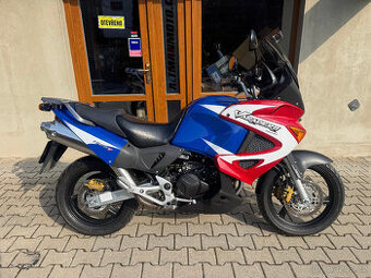 Honda XL 1000 V Varadero Malé KM - 1