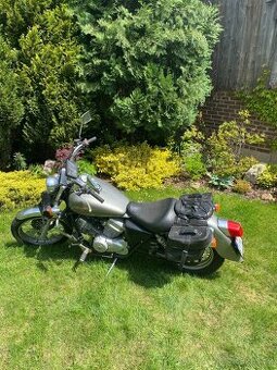 Honda Shadow 125 VT - 1