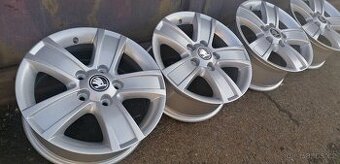 4ks Alu kola 5X112 , 15 ,Octavia 2 - TOP STAV