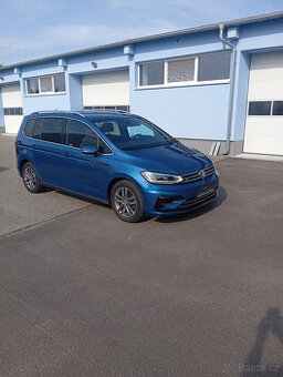 VW Touran RLINE  2.0CR DSG matrix,acc,kamera,tažné atd
