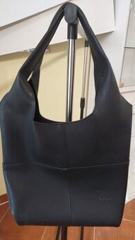 Kabelka Guess