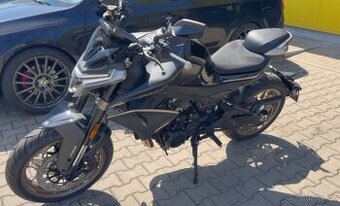 CF MOTO - 800NK Advanced Plus - zircon black EU 5 - TCS