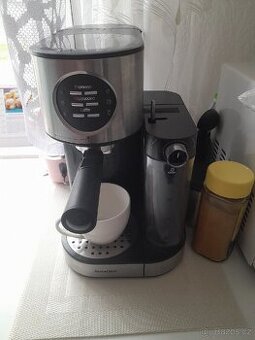Automaticky kavovar