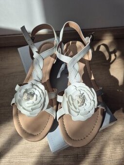 Letní slušivé sandály vel. 39/40